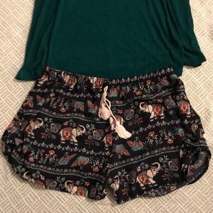 Elephant print boho elastic shorts!